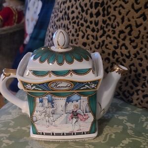 Decorative Teapot By Sadler Hamlet for a teapot lover or Shakespeare lover.